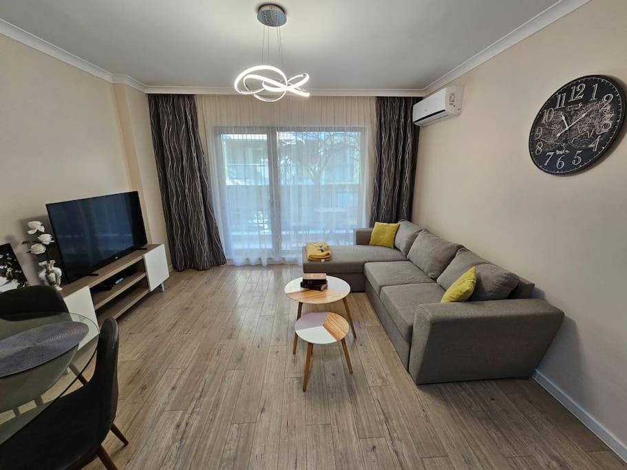 Serenity In The Heart Of Varna With Parking Exteriör bild