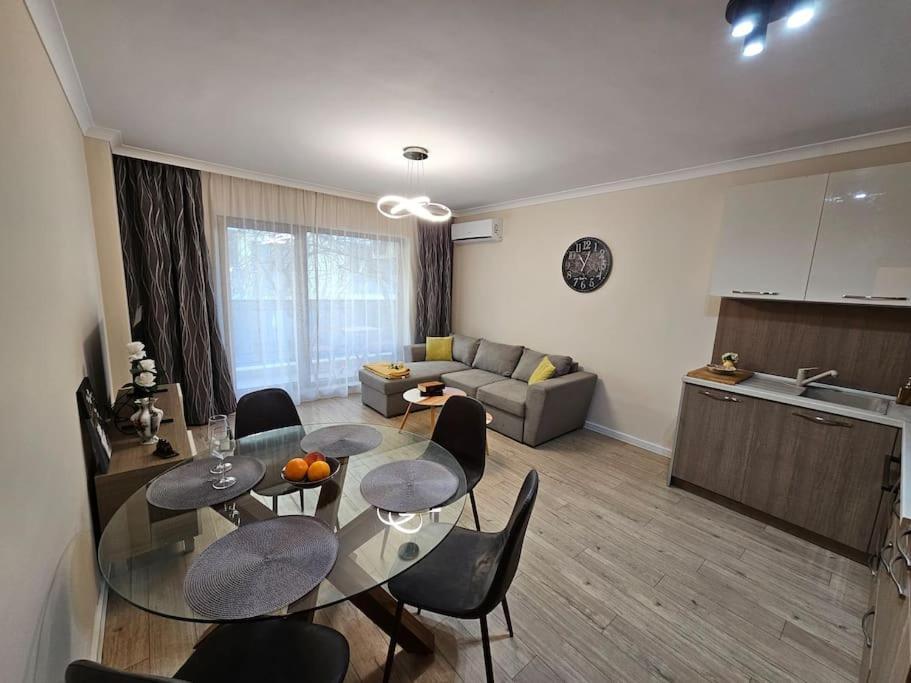 Serenity In The Heart Of Varna With Parking Exteriör bild